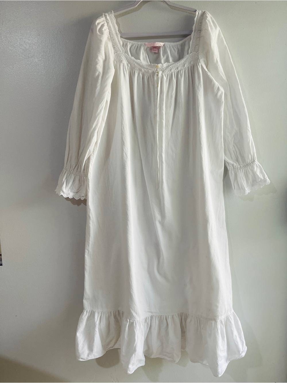 Vintage Victoria's Secret 100% Cotton White Eyelet Lace Cottagecore Nightgown L - Picture 2 of 7